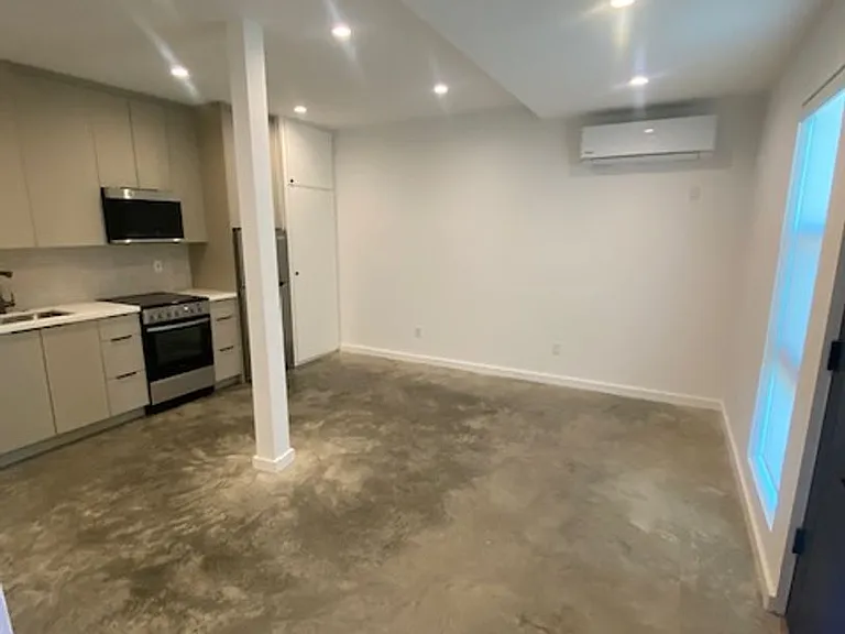 818 Grant St — Photo 41