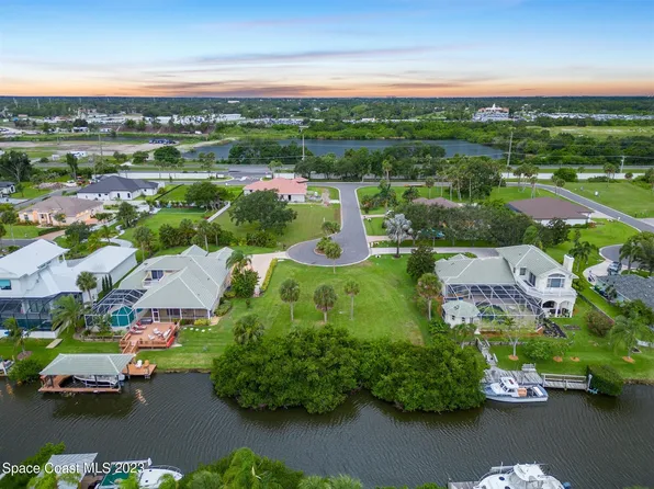 520 Bosun Ct, Rockledge, FL 32955