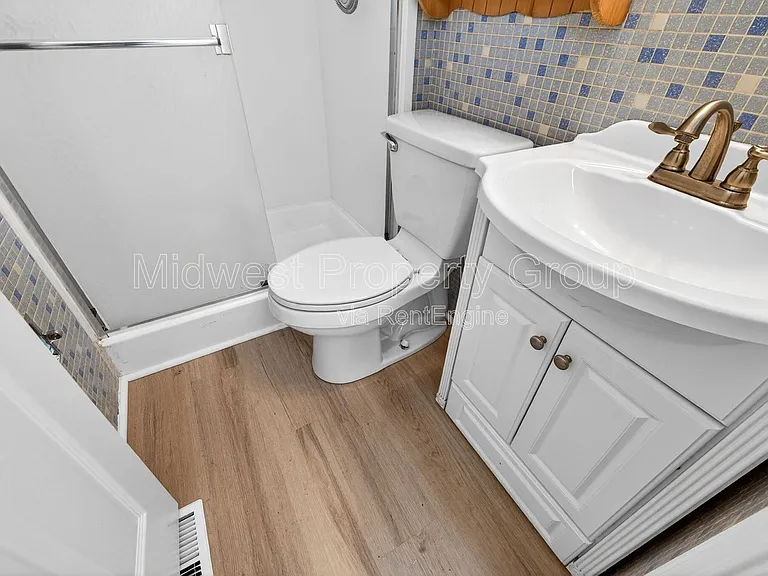 2765 Chelsea Dr — Photo 17