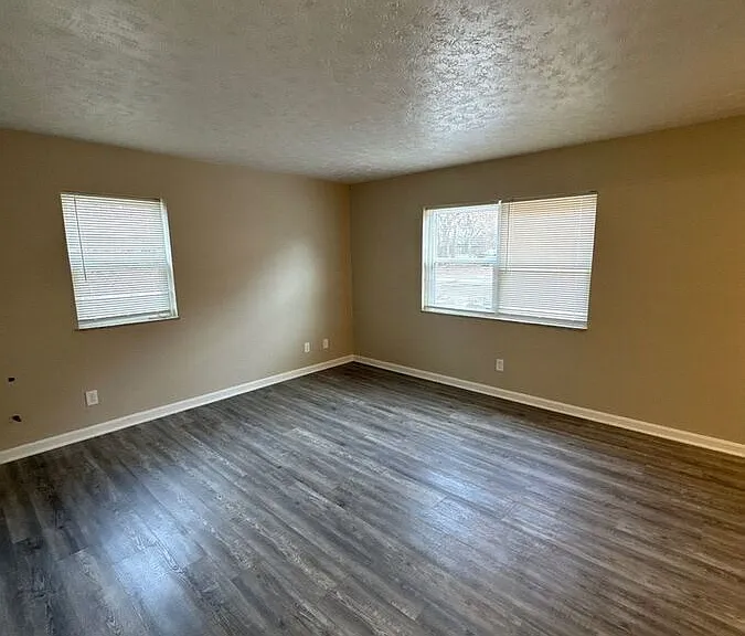 2390 W North Bend Rd #4 — Photo 9