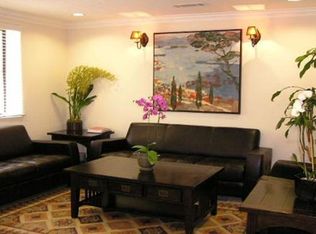 320 N Oakhurst Dr #QTMECEXKC, Beverly Hills, CA 90210
