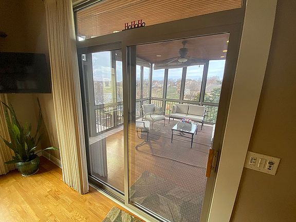 Sunroom access from Kitchen