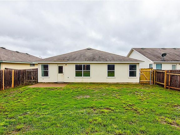 5th image of 216 Rock Hound Ln