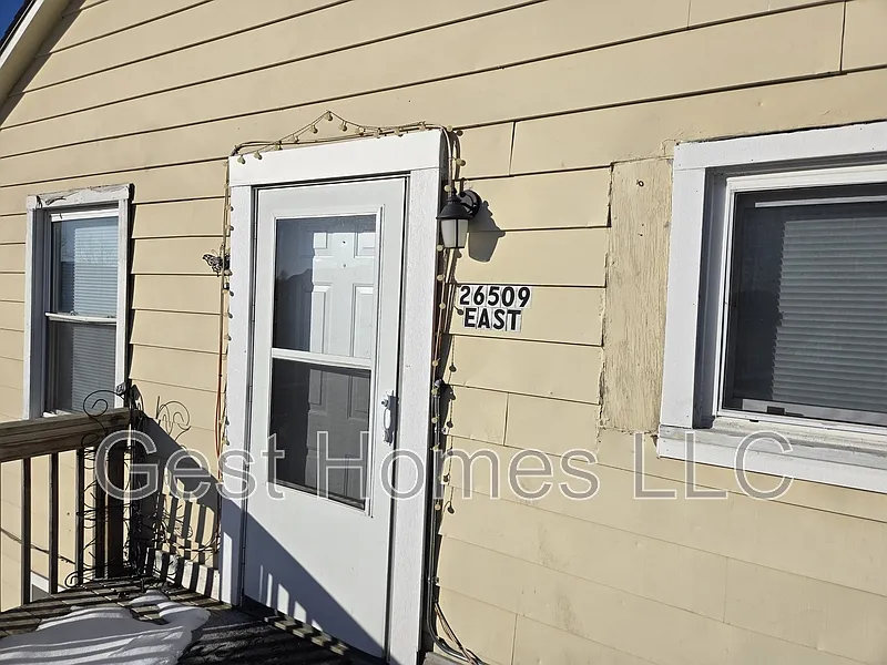 1 bed, 1.0 bath, 550 sqft, $850 — Photo 3