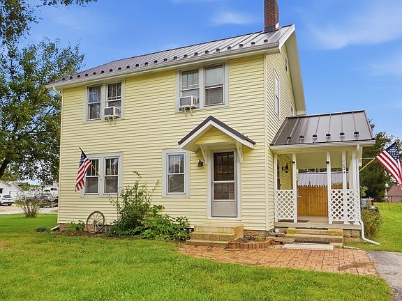 2nd image of 1024 Springlawn Ave