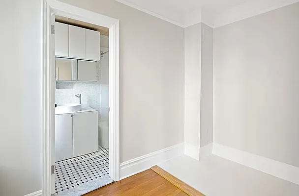 Rented by Compass | media 11