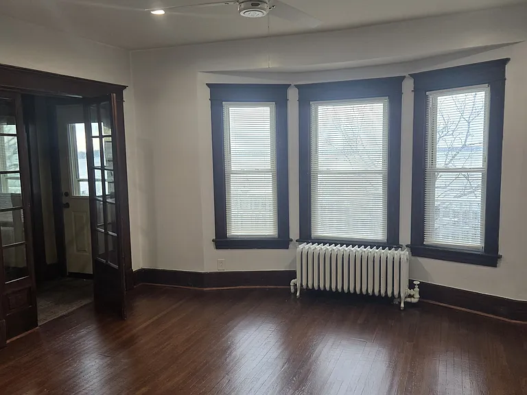 2425 Niagara St #2 — Photo 2