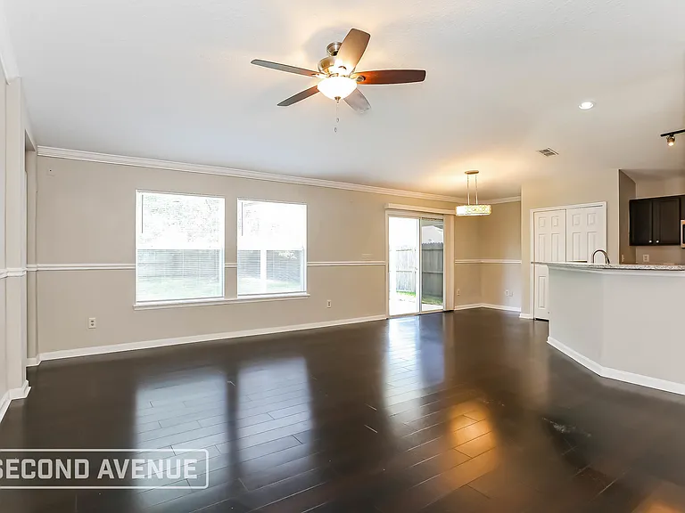 876 Bonaparte Landing Ct — Photo 8