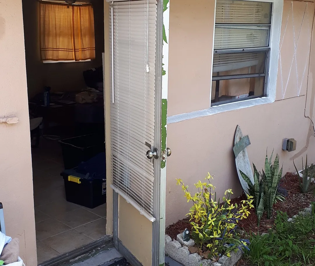 1 bed, 1005 sqft, $1,000 — Photo 2