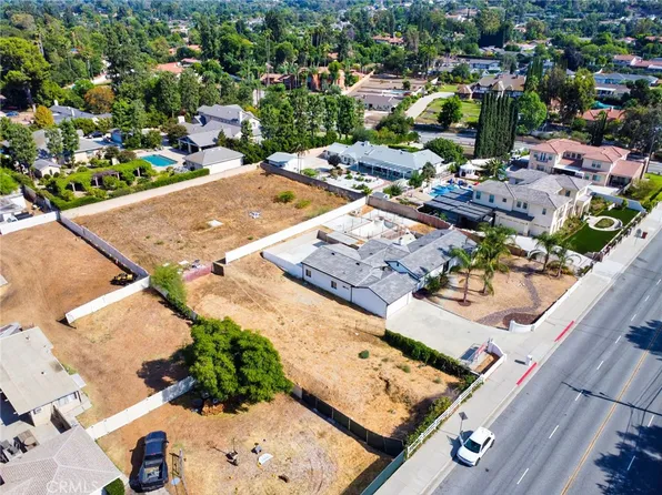 512 S Barranca St, West Covina, CA 91791