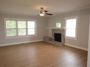 137 Shumaker Dr, Statesville, NC 28625