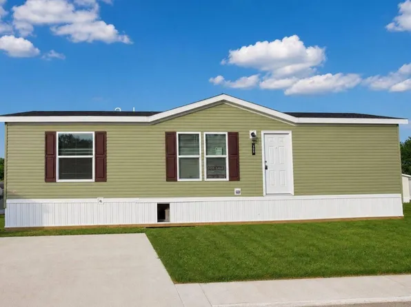 425 S Shoup St #175, Angola, IN 46703