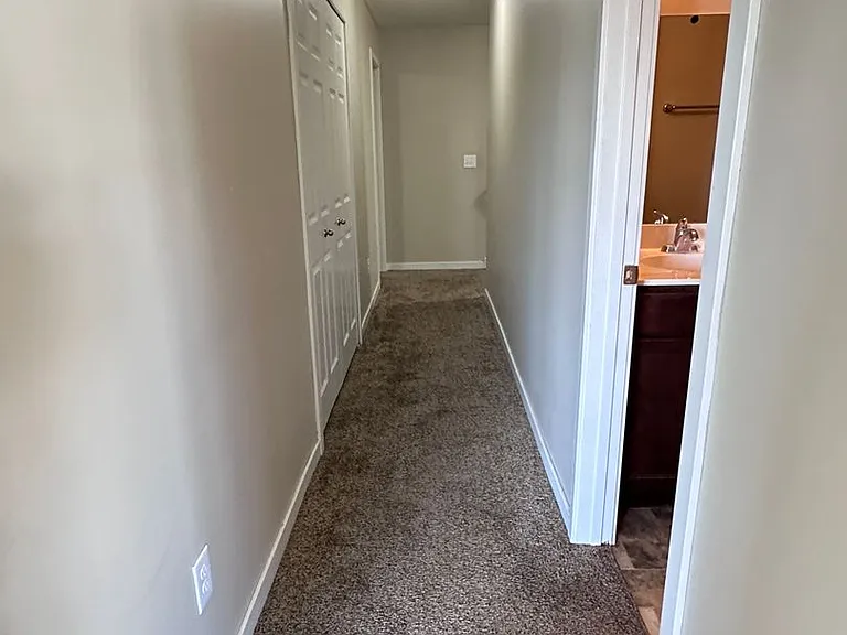 11964 Emery Village Dr N — Photo 11