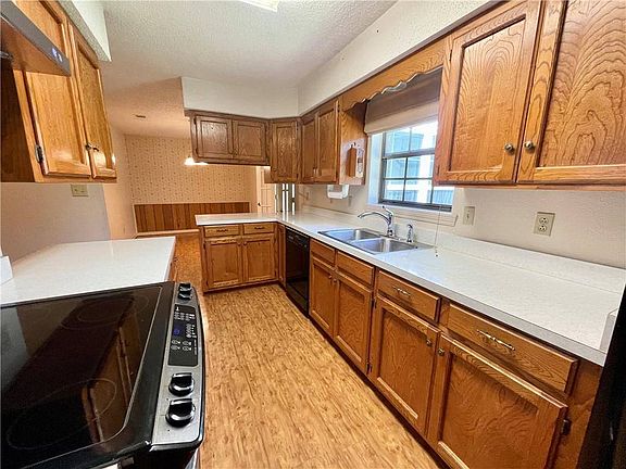 4th image of 45042 Tanglewood Dr