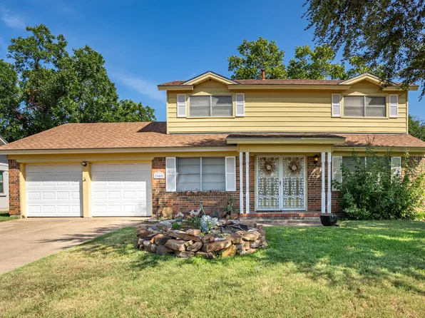 2005 Natchez Ave, Bedford, TX 76022