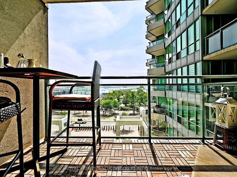 230 Queens Quay W #618 — Photo 20