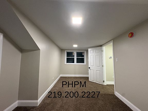 5th image of 3953 Grant St