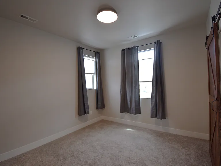 205 S Ripplerock Ln — Photo 13
