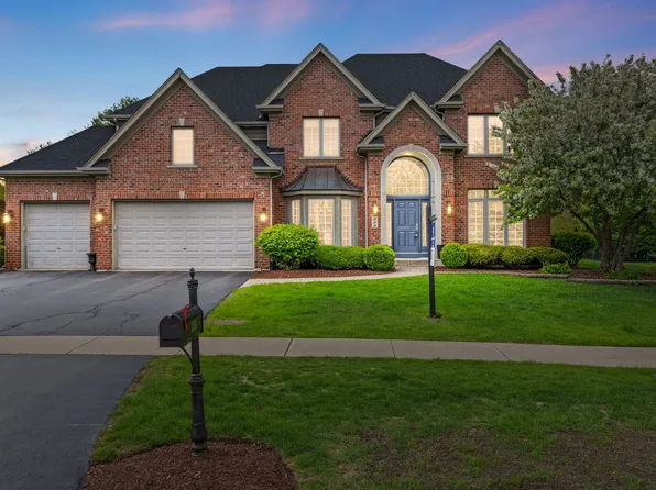 350 Vonder Ln, Geneva, IL 60134