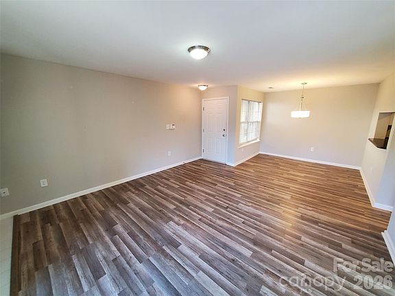 5th image of 5003 Sharon Rd Unit Q