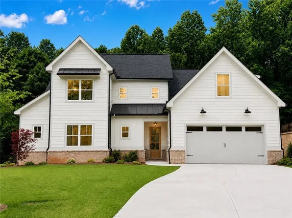 5832 Woodland Park Ct, Jefferson, GA 30549