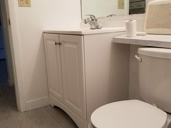 3rd image of 1107 Green Pine Blvd APT C3
