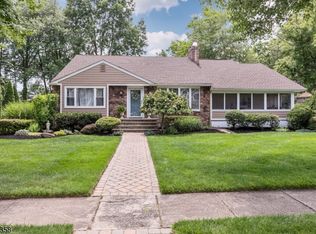 36 Manchester Dr, Westfield, NJ