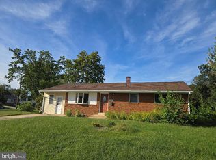 6820 Mayo Ct, Springfield, VA 22150