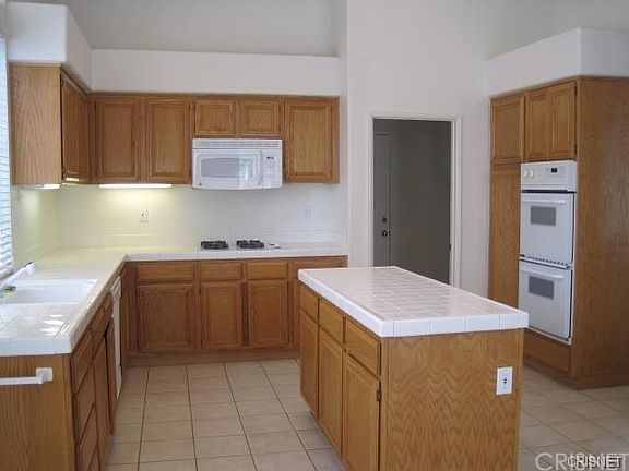 4th image of 1699 Ramona Dr