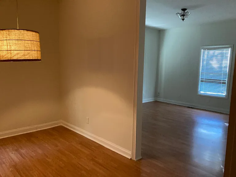 78 Lucy St SE — Photo 9