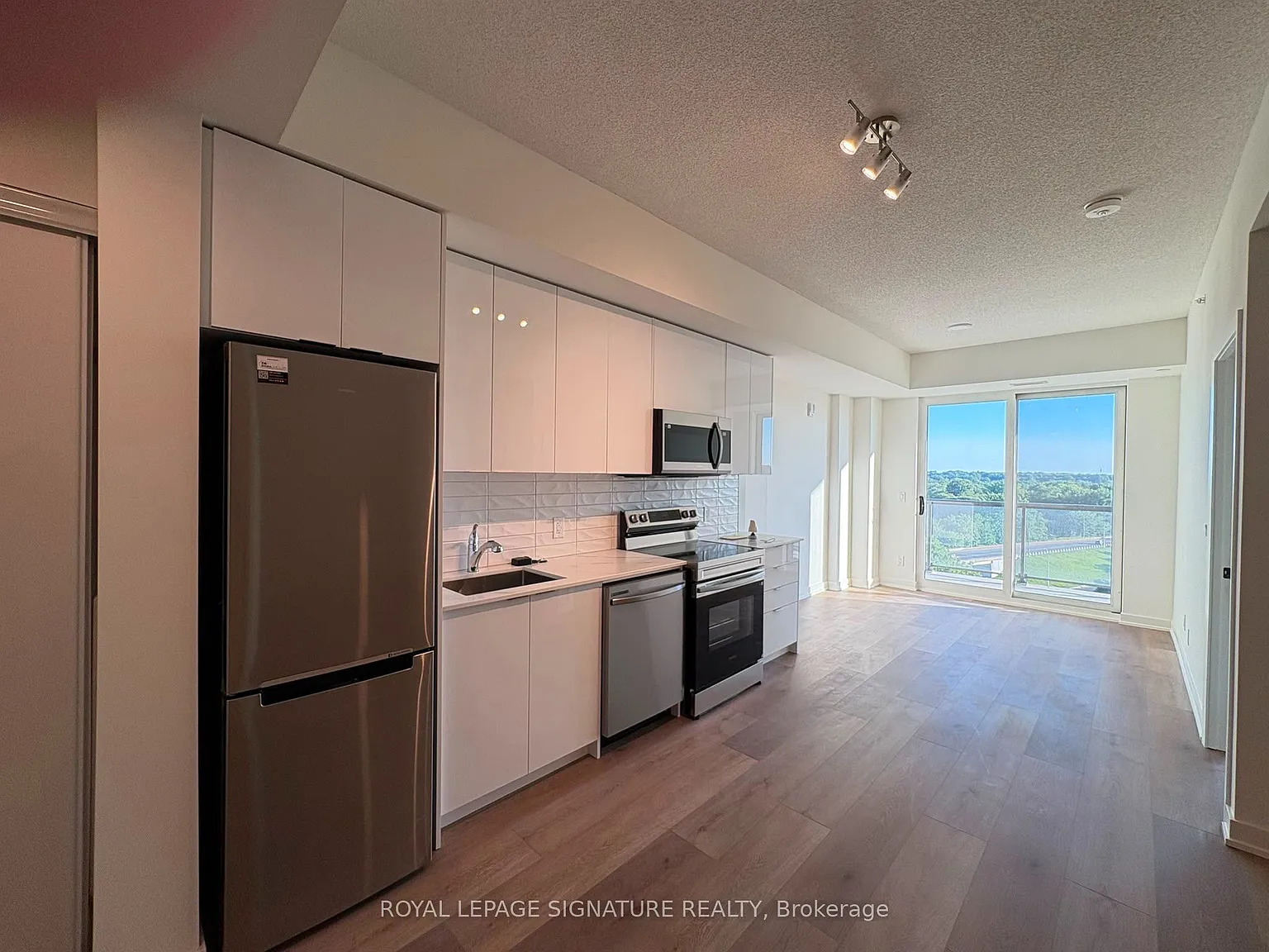 2 bed, $1,700 — Photo 3