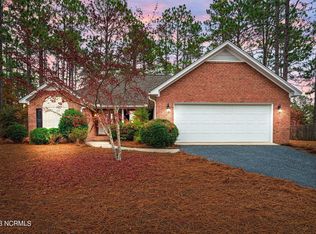 70 Sawmill Rd W, Pinehurst, NC 28374