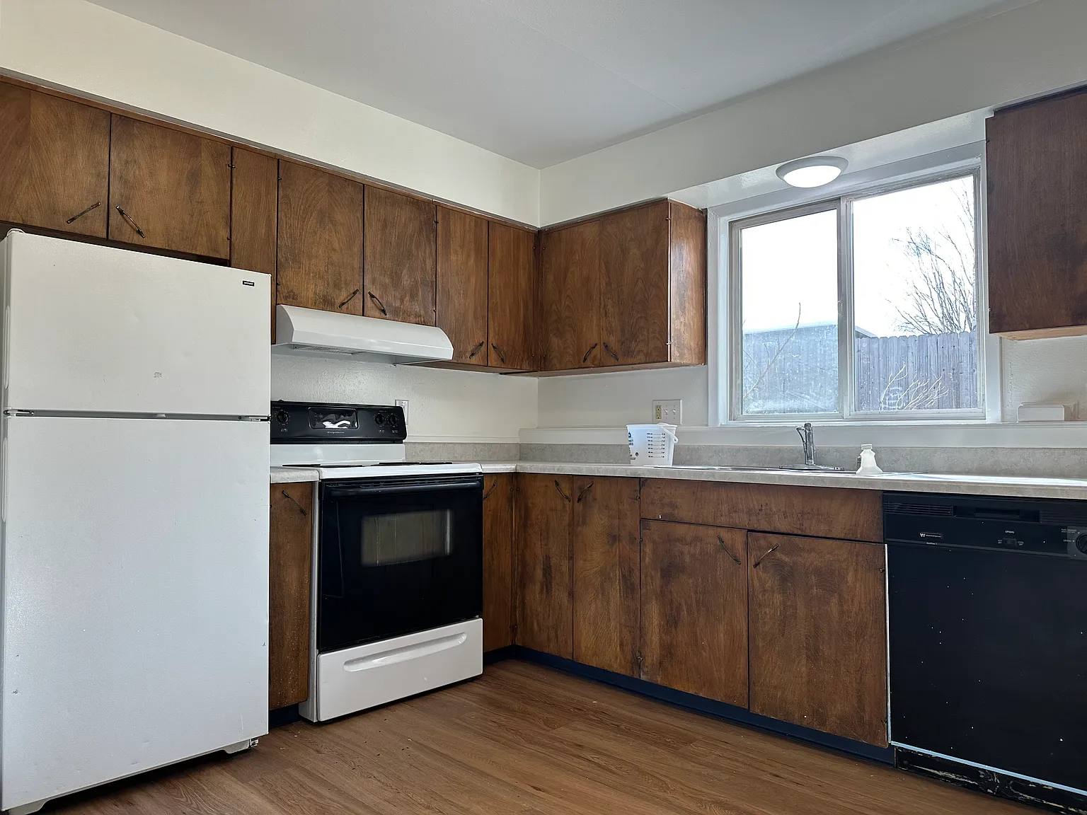 2 bed, 950 sqft, $1,600 — Photo 4