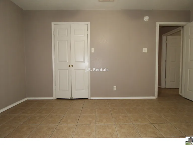304 Jeff Gordon Dr #A — Photo 20
