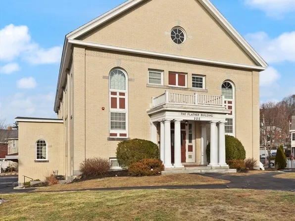 200 Rogers St Unit 6, Lowell, MA 01852
