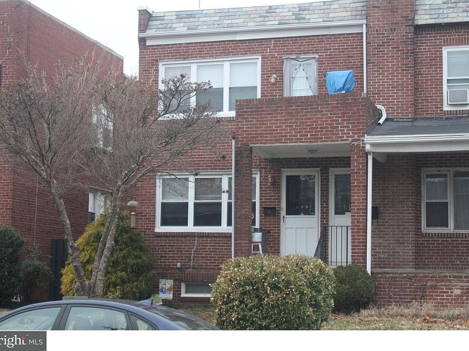2nd image of 109 S Scott St