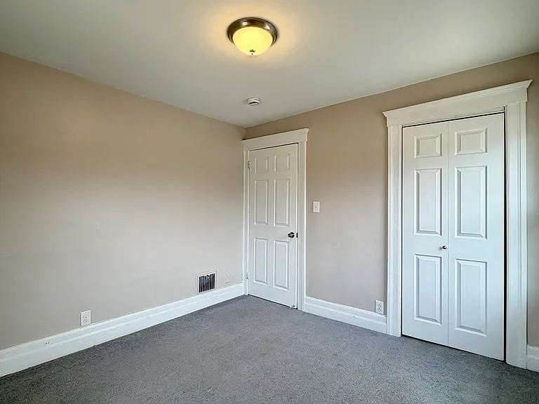 82 Poplar St #2 — Photo 8