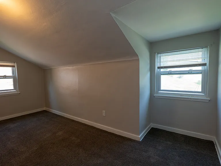 500 Serpentine Dr — Photo 12
