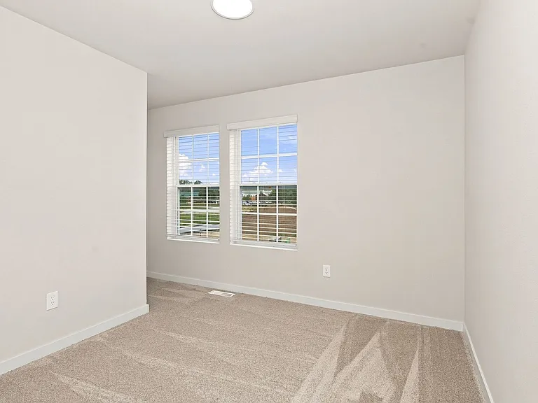 8130 Crestbrook Ct — Photo 13