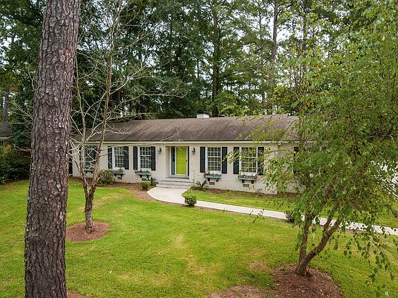 5th image of 2207 Pinecliff Dr