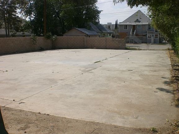 Picture of Slab From Rear of Home to Back