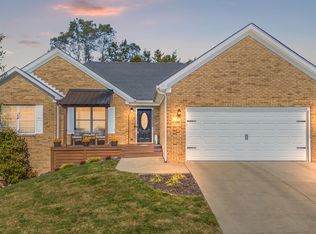 216 Iva Dr, Richmond, KY 40475