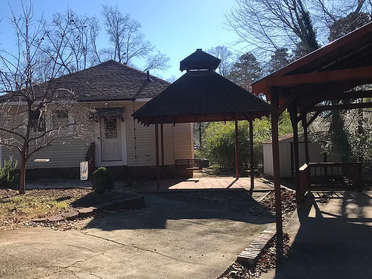 106 Pine St — Photo 16