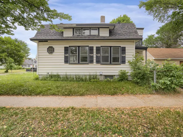 1562 Merrill St, Saint Paul, MN 55108
