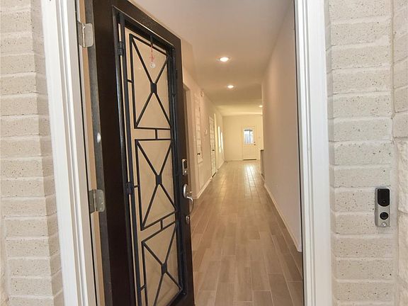 3rd image of 23111 Forebear Dr