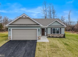 95 Boothbay Dr, Martinsburg, WV 25403