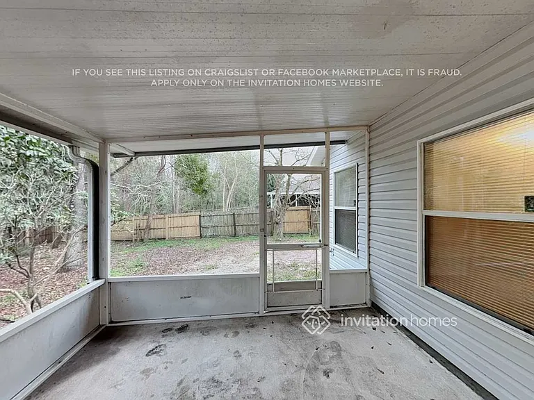 13581 Ashford Wood Ct E — Photo 23