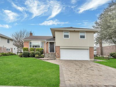 129 Manor Street, Plainview, NY, 11803