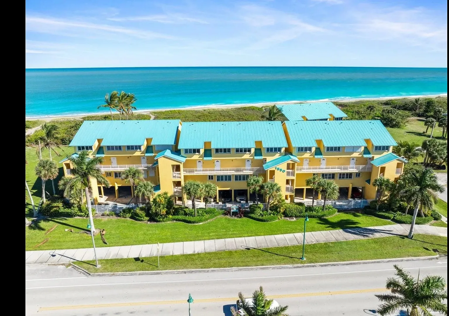 1550 S Ocean Dr — Photo 1