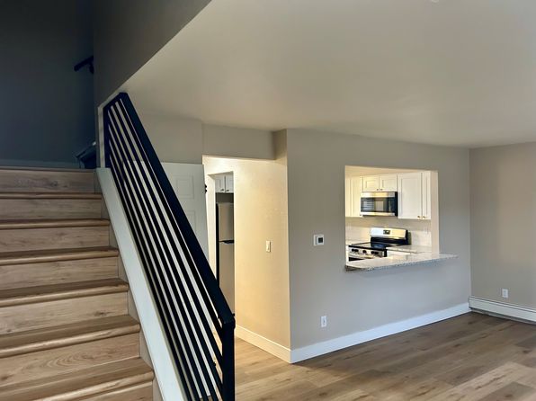 512 Yale Pl